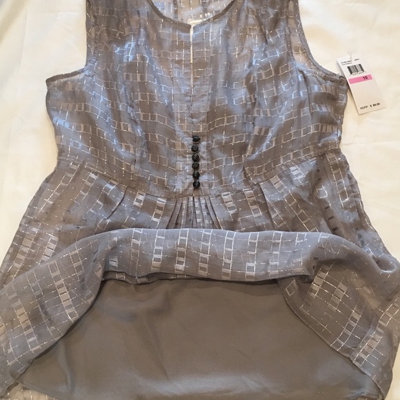 Eci Sheer Sleeveless Silver Top - Picture 3 of 6